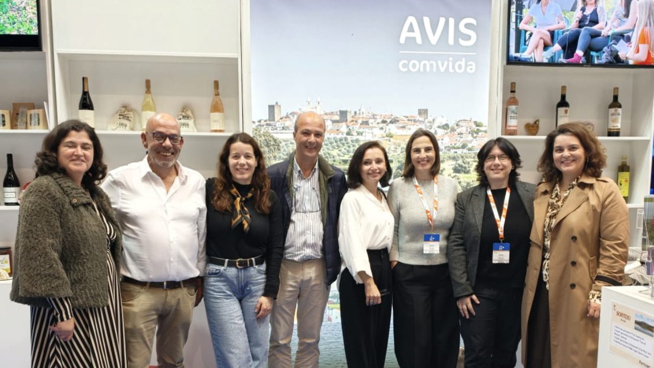 Junta de Freguesia presente na abertura da BTL